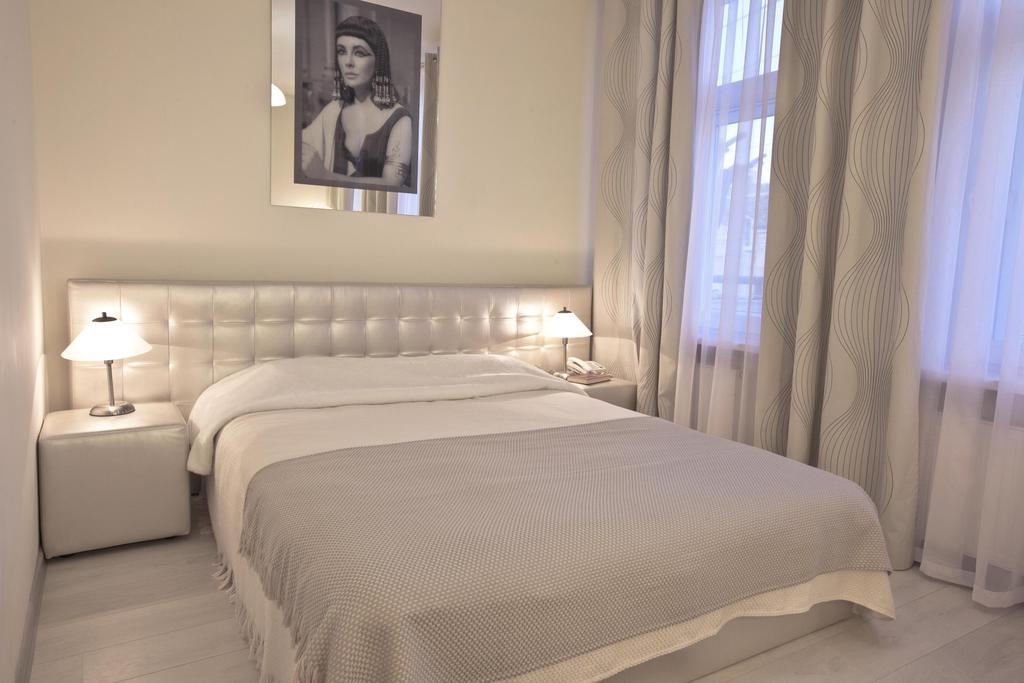 Hotel Dom Aktera Odesa Room photo